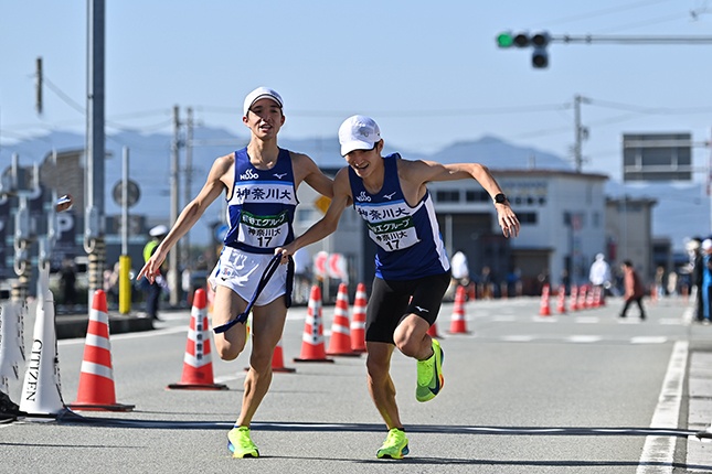 7区　左、西坂選手